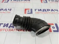 Патрубок воздушного фильтра Audi A4 06H129629E