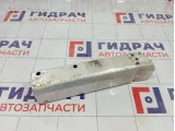 Кронштейн усилителя бампера задний левый Audi A4 8K0807331B