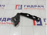 Петля капота Audi A4 8K0823301D