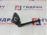 Петля капота Audi A4 8K0823302D