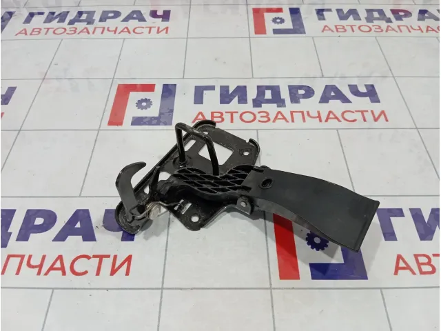 Крючок капота Audi A4 8T0823480