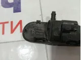 Форсунка омывателя лобового стекла правая Audi A4 8T0955988B