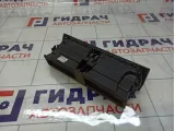 Дефлектор воздушный в торпедо центральный Audi A4 8T1820951CWVF