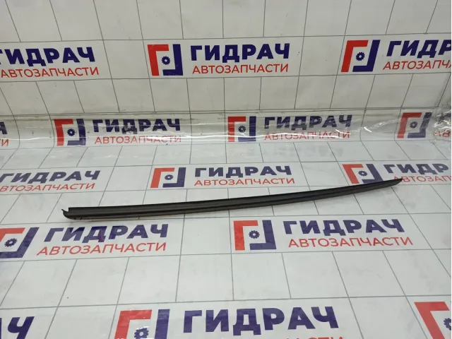 Молдинг лобового стекла левый Audi A4 8K0854327