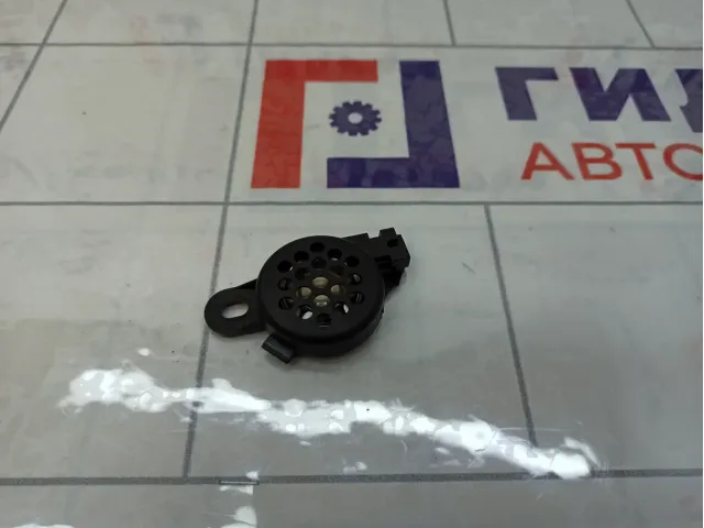 Динамик Audi A4 8E0919279