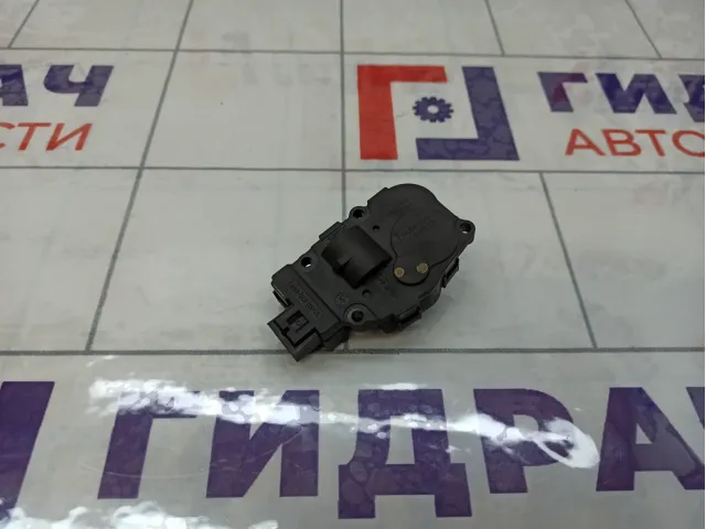 Моторчик заслонки отопителя (печки) Audi A4 8K0820511C