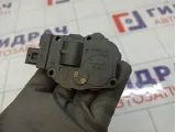 Моторчик заслонки отопителя (печки) Audi A4 8K0820511C