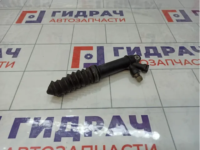 Цилиндр сцепления рабочий Audi A4 8K0721257A