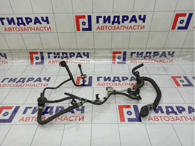 Трубка топливная Audi A4 06H133518AA