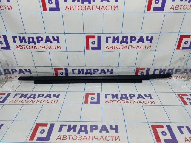 Накладка стекла заднего левого Audi A4 (B8) 8K0839477F