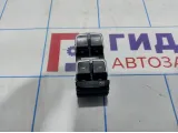 Блок управления стеклоподъемниками Audi A4 (B8) 8K0959851F