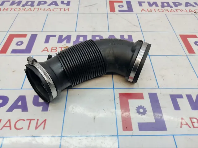 Патрубок воздушного фильтра Audi A4 (B8) 06H129629F