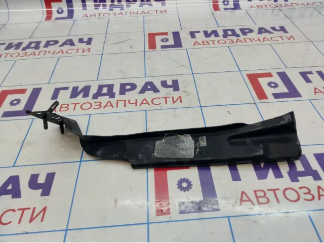 Кронштейн крепления крыла правый Audi A4 (B8) 8K0821136A
