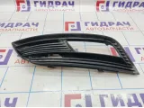 Решетка в бампер левая Audi A4 (B8) 8K0807681K01C