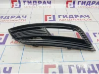 Решетка в бампер левая Audi A4 (B8) 8K0807681K01C
