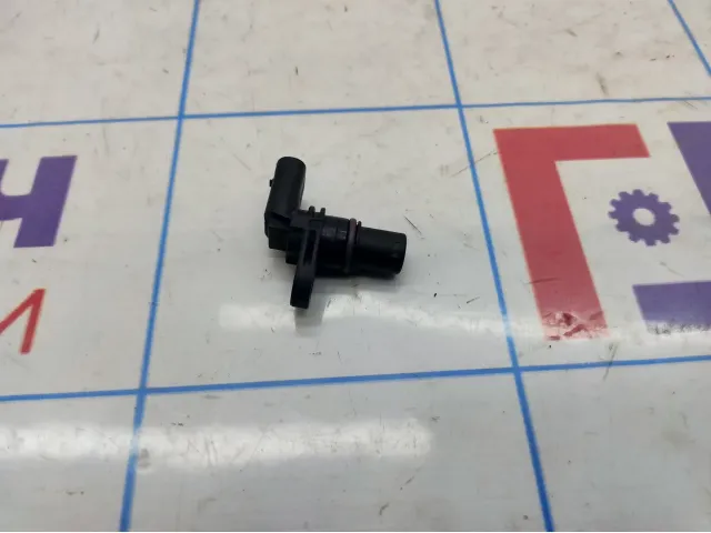 Датчик положения распредвала Audi A4 (B8) 04C907601