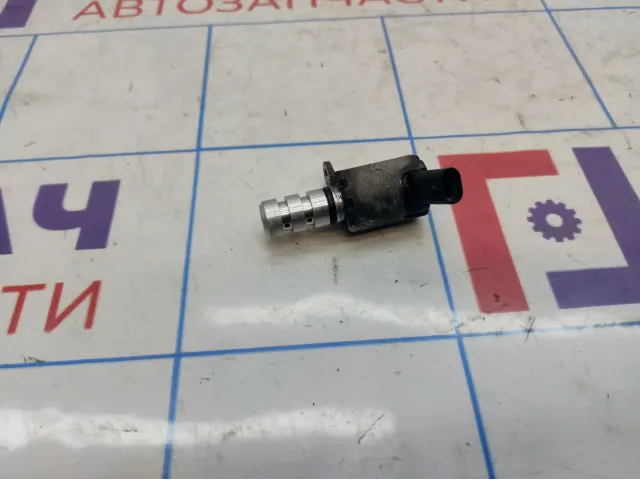 Клапан электромагнитный изменения фаз ГРМ Audi A4 (B8) 06K115243A