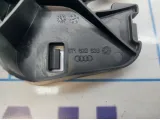 Кронштейн ручки открывания капота Audi A4 (B8) 8T1823633