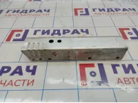 Кронштейн усилителя заднего бампера правый Audi A4 (B8) 8K0807332A