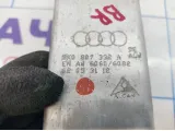 Кронштейн усилителя заднего бампера правый Audi A4 (B8) 8K0807332A