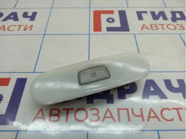 Плафон салонный Audi A4 (B8) 8T0947111