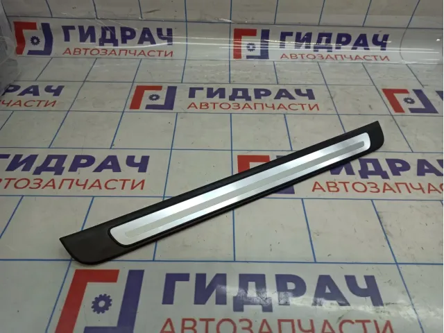 Накладка порога (внутренняя) передняя правая Audi A4 (B8) 8K0853374