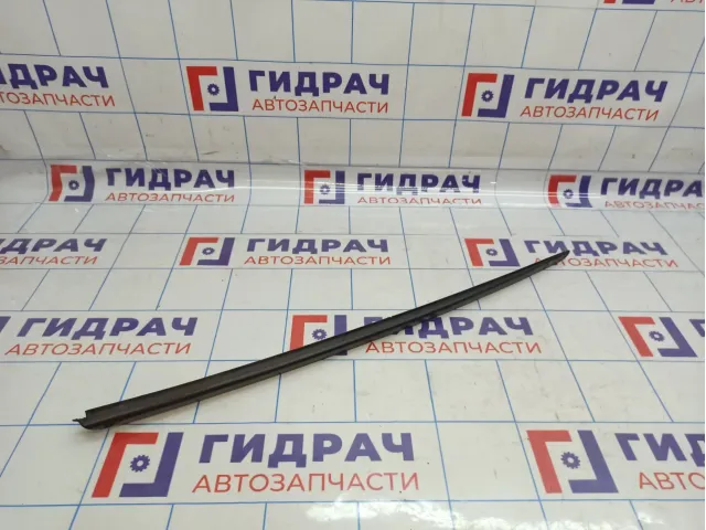 Молдинг лобового стекла левый Audi A4 (B8) 8K085432701C