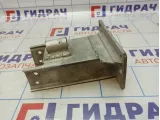 Кронштейн усилителя переднего бампера правый Audi A4 (B8) 8K0807134