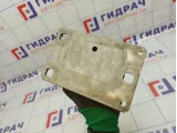 Кронштейн усилителя переднего бампера правый Audi A4 (B8) 8K0807134