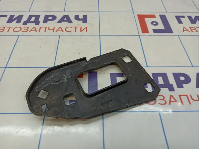 Кронштейн усилителя переднего бампера левый Audi A4 (B8) 8K0805499