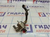 Насос (ТНВД) бензиновый Audi A4 (B8) 06K127025B