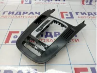 Накладка декоративная на кулису КПП Audi A4 (B8) 8K0864261FV10