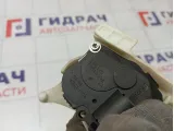 Моторчик заслонки отопителя (печки) Audi A5