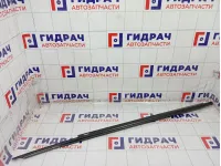 Накладка стекла переднего правого Audi A5 8T0853284C2ZZ