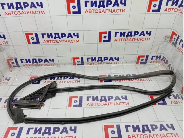 Уплотнитель двери передней правой Audi A5 8T0845354E