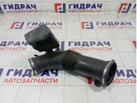 Патрубок воздушного фильтра Audi A5 06E129627S