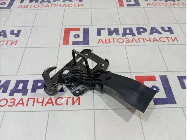 Крючок капота Audi A5 8T0823480