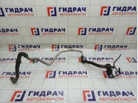 Трубка системы охлаждения с краном Audi A5 8K0819377B