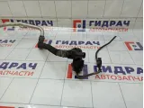 Трубка системы охлаждения с краном Audi A5 8K0819377B