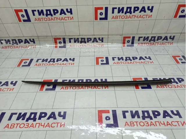 Молдинг лобового стекла правый Audi A5 8T0854328A01C