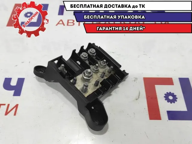 Клемма Audi A6 4G0937517. Без крышки.