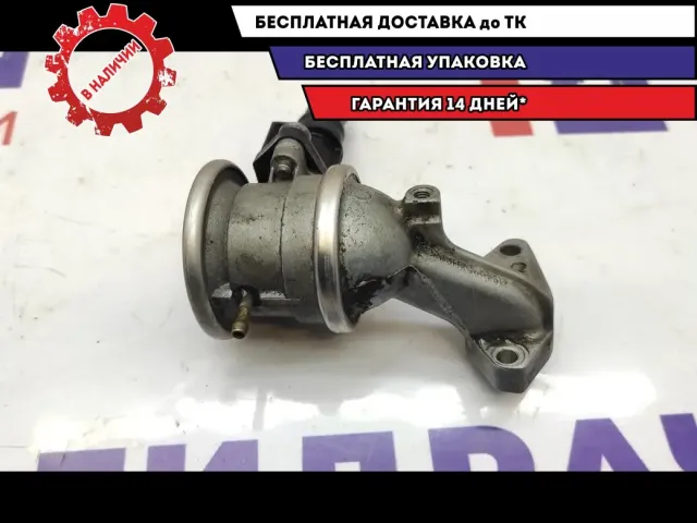 Клапан рециркуляции выхлопных газов левый Audi A6 06E131101K.