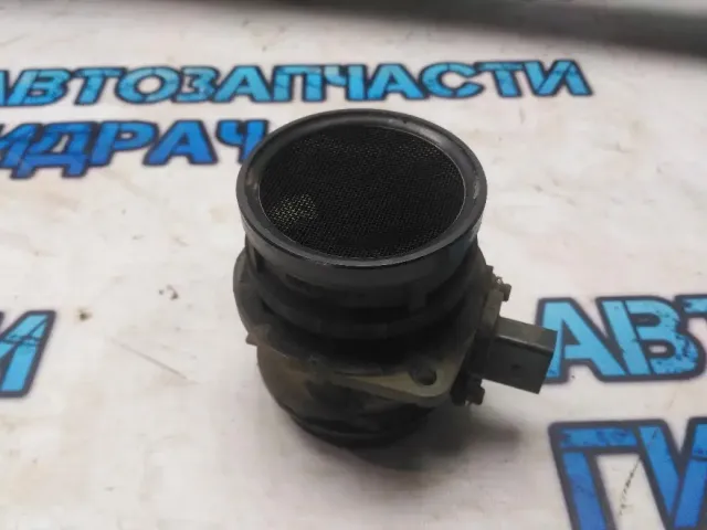 Расходомер воздуха Audi A6 С6 2007 06D90646 Отличное состояние