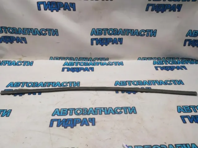 Уплотнитель жабо Audi A6 С6 2007 Отличное состояние