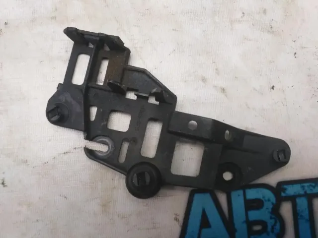 Кронштейн Audi A6 С6 2007 4F0971845AB Отличное состояние
