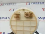 Фланец топливного насоса левый Audi A8 3D0919679.