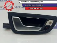 Ручка двери внутренняя левая Audi A8 4E0837019. Царапины, потертость.