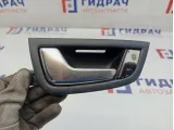 Ручка двери внутренняя левая Audi A8 4E0837019. Царапины, потертость.