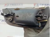 Ручка двери внутренняя левая Audi A8 4E0837019. Царапины, потертость.