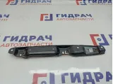 Кронштейн потолочной ручки Audi A8 4E0809585C. Задний левый.
